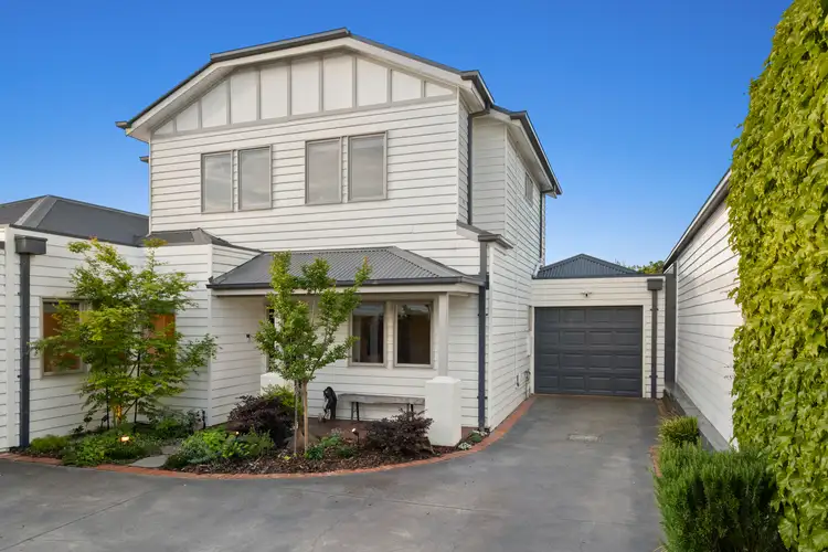 2/155 Kangaroo Road, Hughesdale VIC 3166