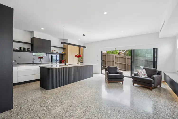 2/114 Alexandra Rd, Lilydale VIC 3140