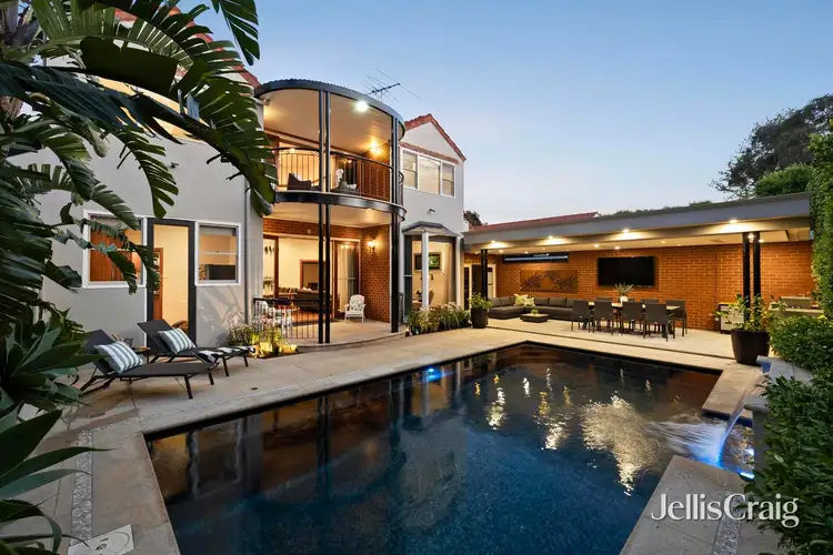 27 Jean Street, Mckinnon VIC 3204