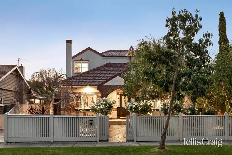 27 Jean Street, Mckinnon VIC 3204