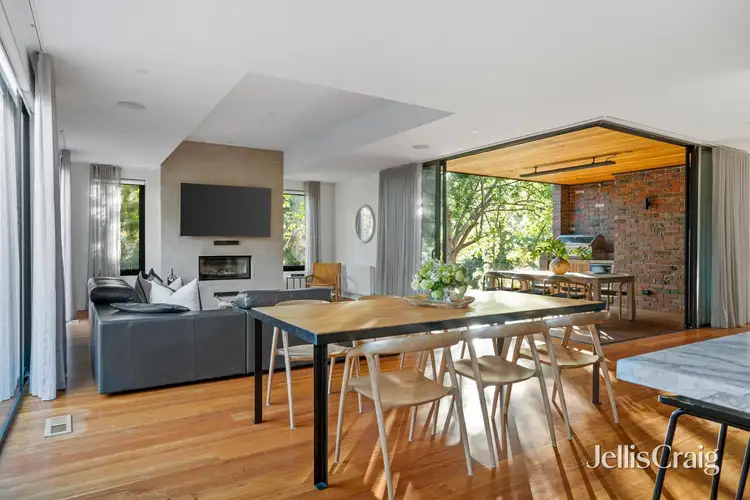 129A Thompson Crescent, Research VIC 3095