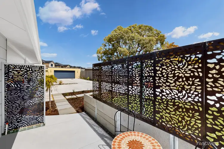 2/67A Carlisle St, Shoalwater WA 6169