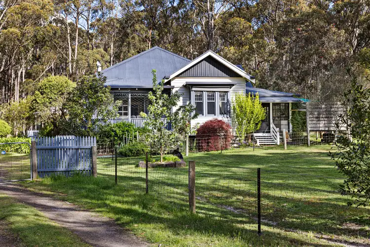 174 Grevillea Drive, Enfield VIC 3352