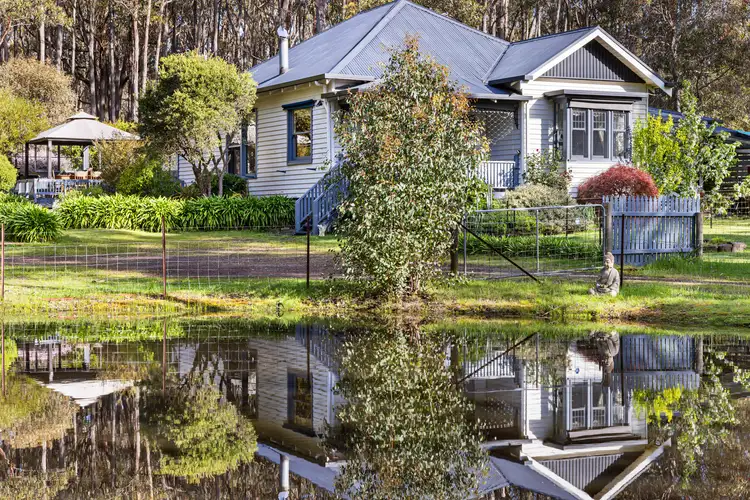 174 Grevillea Drive, Enfield VIC 3352