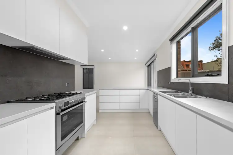 Fifth view of Homely townhouse listing, 2/15 Howard Ave, Mount Waverley VIC 3149