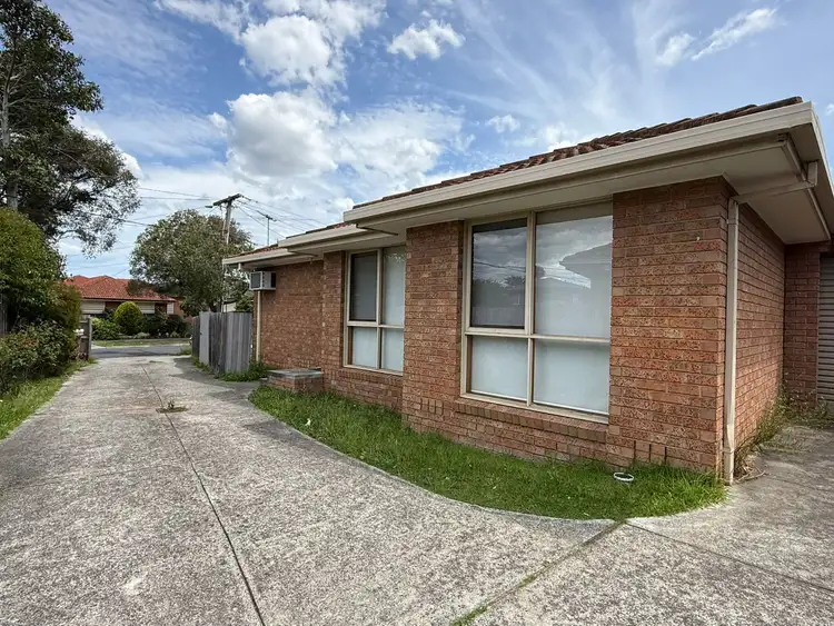 1/39 Myriong Street, Clayton VIC 3168