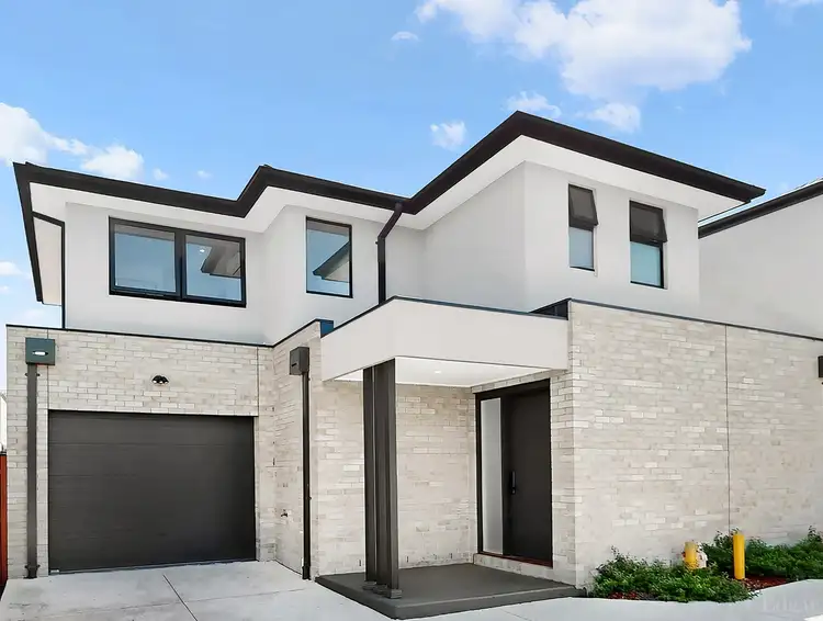 2/39 Gillard Street, Burwood VIC 3125