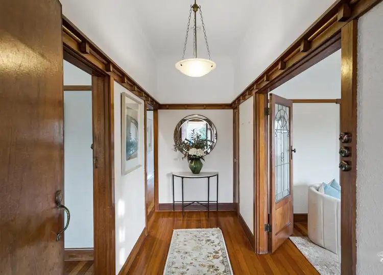 4 Thistle Street, Surrey Hills VIC 3127