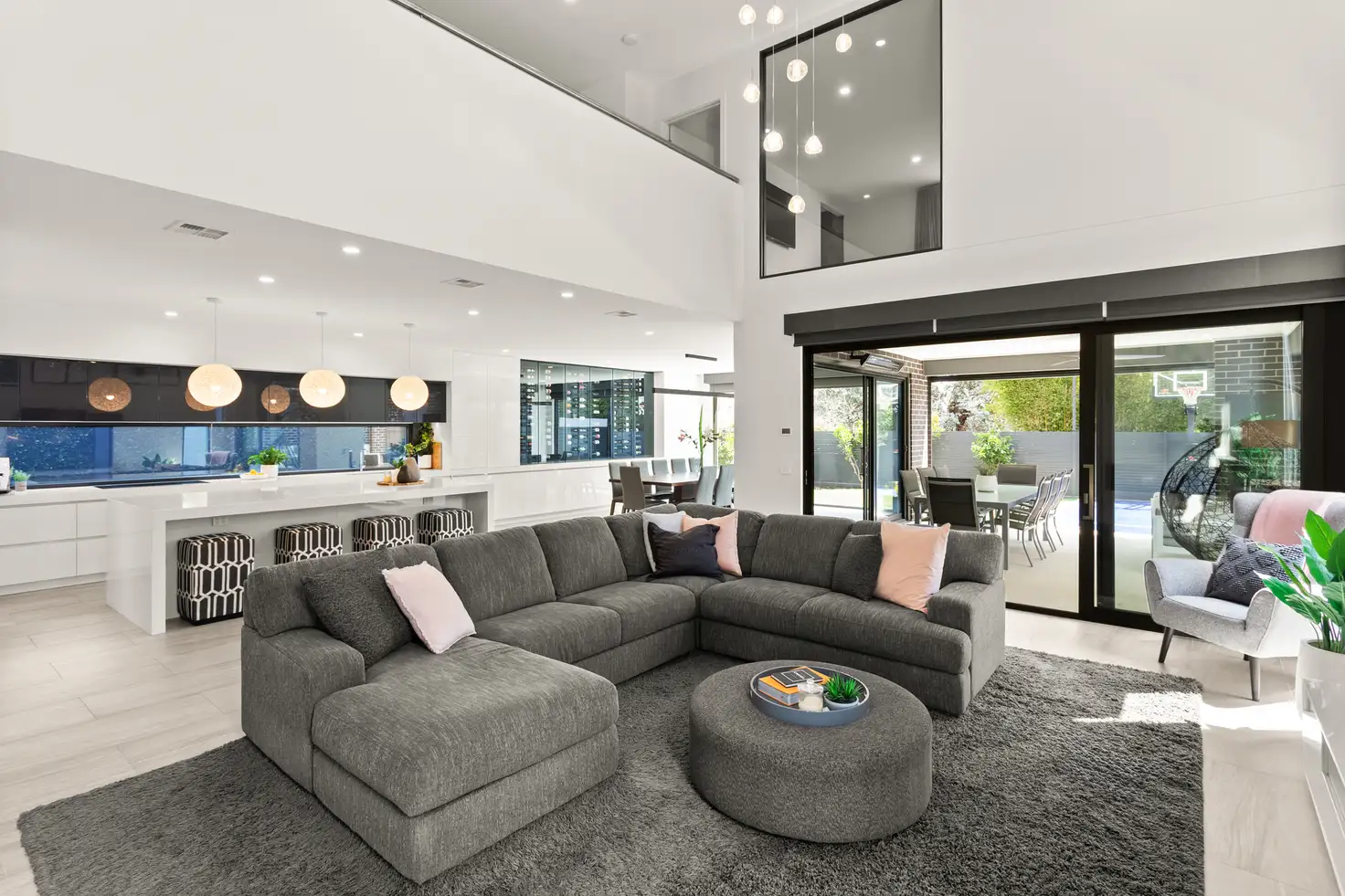 Main view of Homely house listing, 5 Sylvan Crescent, Ashwood VIC 3147