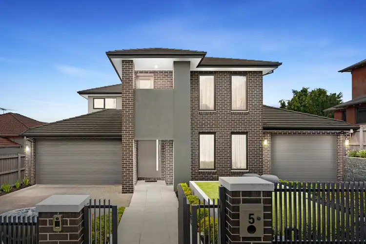 Second view of Homely house listing, 5 Sylvan Crescent, Ashwood VIC 3147