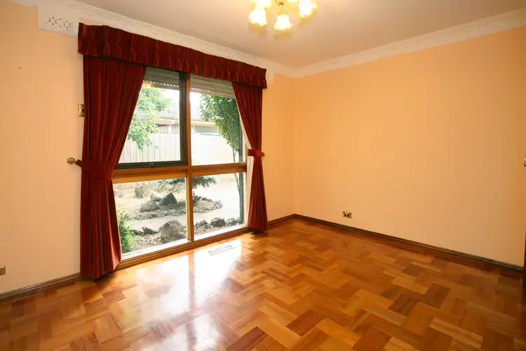 Fifth view of Homely house listing, 8 Lauriston Court, Mulgrave VIC 3170