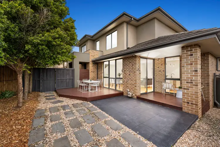 1/2 High Street Road, Ashburton VIC 3147