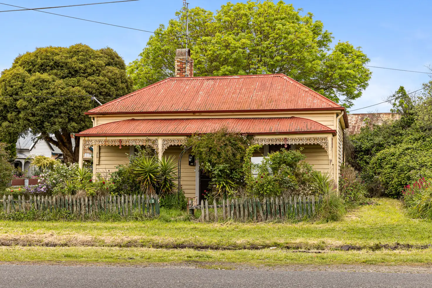 Main view of Homely house listing, 10 Oliver Street, Ballarat East VIC 3350