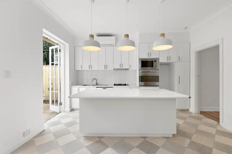 Fifth view of Homely house listing, 2/4 St Georges Court, Toorak VIC 3142