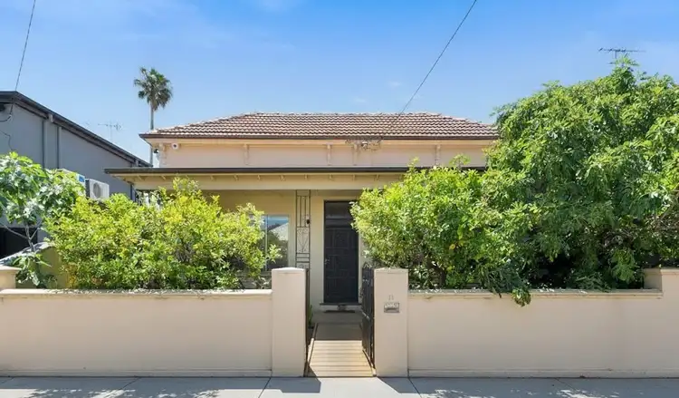 19 Earl Street, Windsor VIC 3181