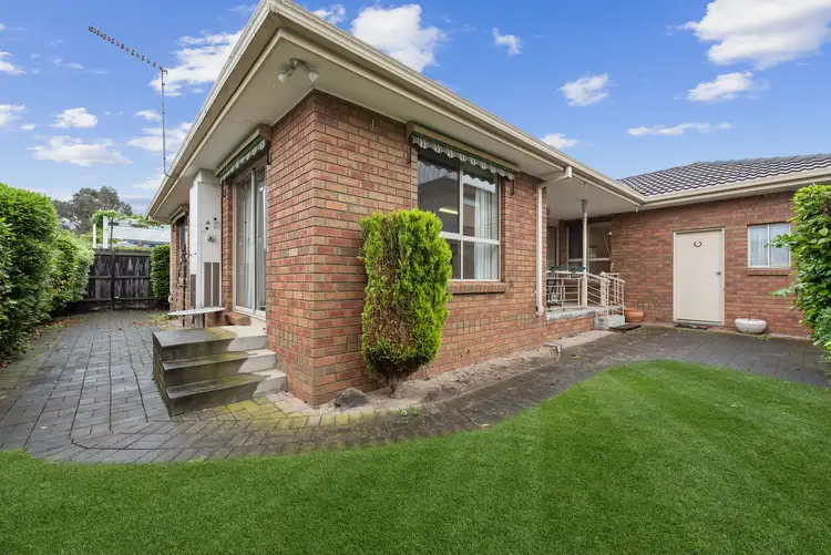Fifth view of Homely townhouse listing, 2/30 Loranne Street, Bentleigh VIC 3204