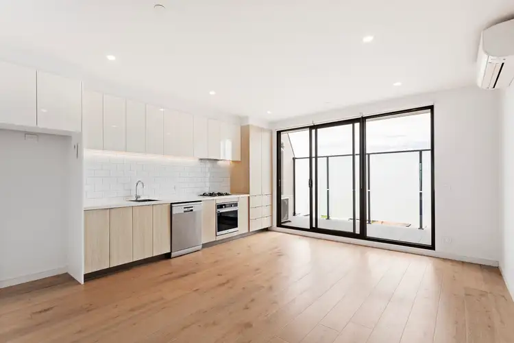 206/180 Koornang Road, Carnegie VIC 3163