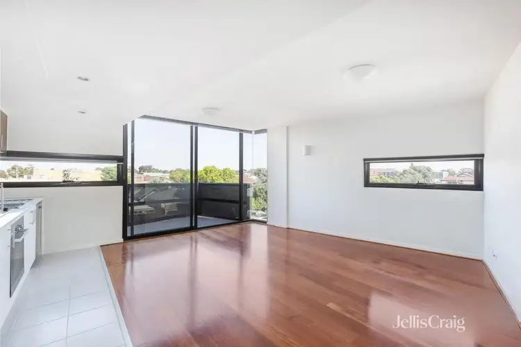 11/2-6 Mason Street, Newport VIC 3015