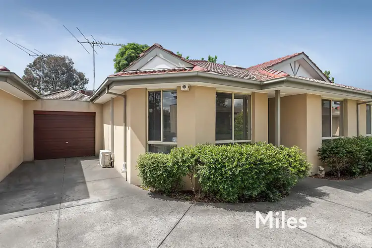 2/256 Waiora Road, Macleod VIC 3085