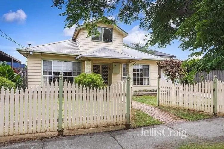 14 Railway Parade, Newport VIC 3015