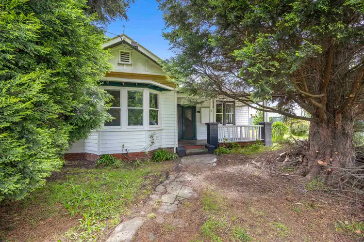 1/2 Alfred Street, Sebastopol VIC 3356