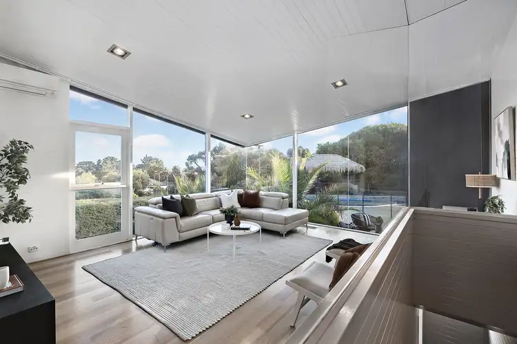 10 Bilgola Court, Mount Eliza VIC 3930