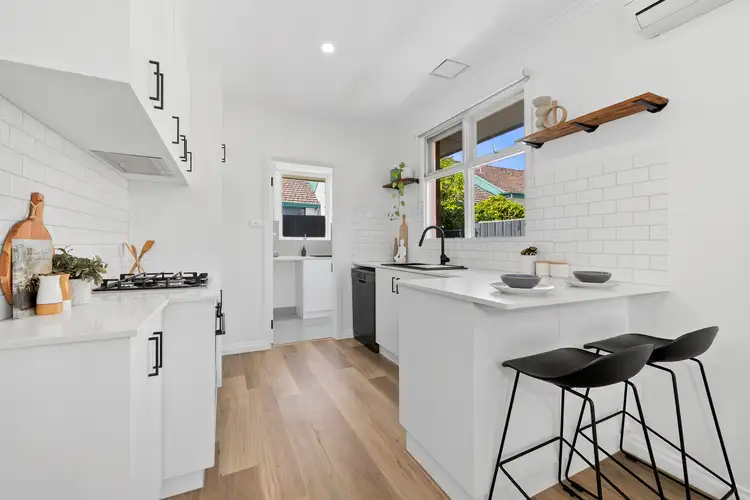 Fifth view of Homely unit listing, 3/430 Warrigal Road, Ashburton VIC 3147