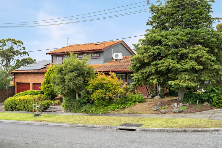 9 Darlington Avenue, Wheelers Hill VIC 3150