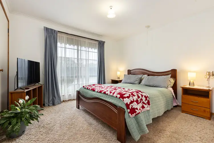 Fourth view of Homely unit listing, 2/428 Gillies Street, Wendouree VIC 3355