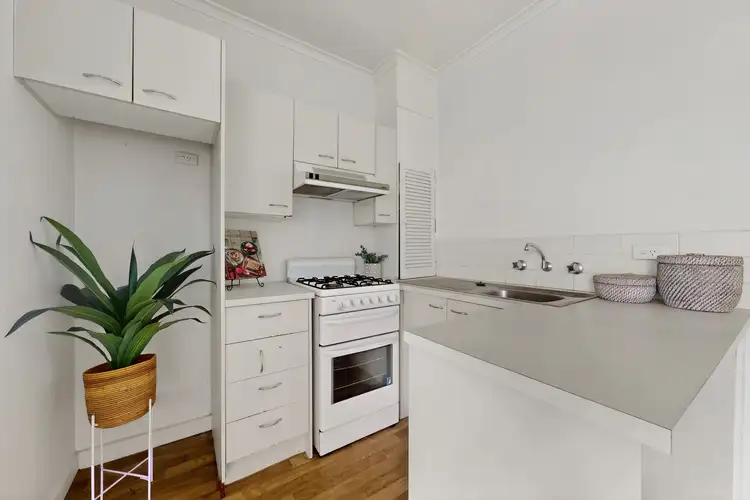 Third view of Homely apartment listing, 16/18-20 Selwyn Avenue, Elwood VIC 3184