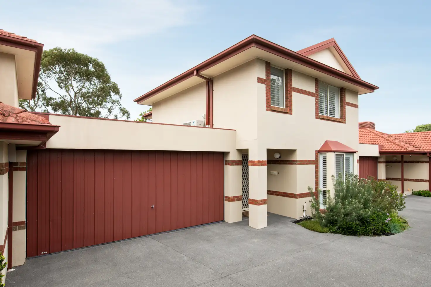 Main view of Homely townhouse listing, 2/58-60 Fewster Road, Hampton VIC 3188