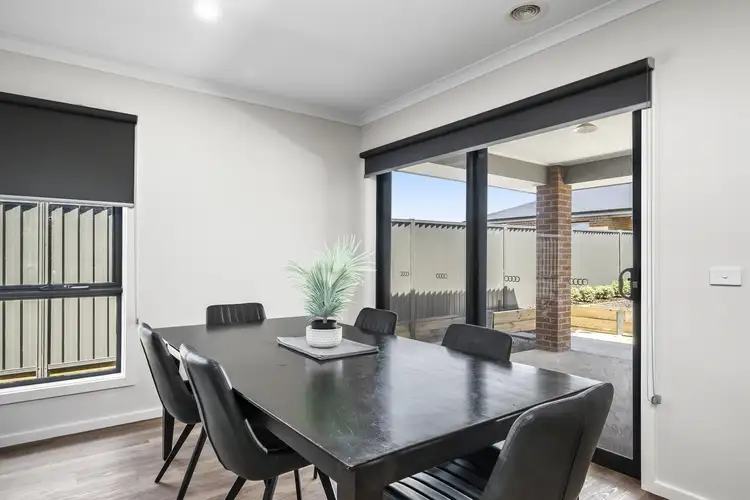 Fifth view of Homely house listing, 15 Cassinia Court, Canadian VIC 3350