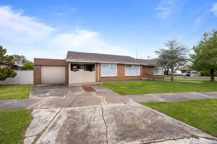 7 Edgar Street, Wendouree VIC 3355
