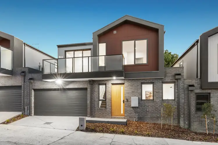 2/25 Cleveland Road, Ashwood VIC 3147