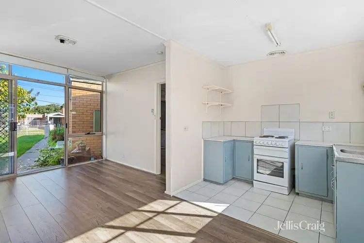 3/30 Chifley Avenue, Altona VIC 3018