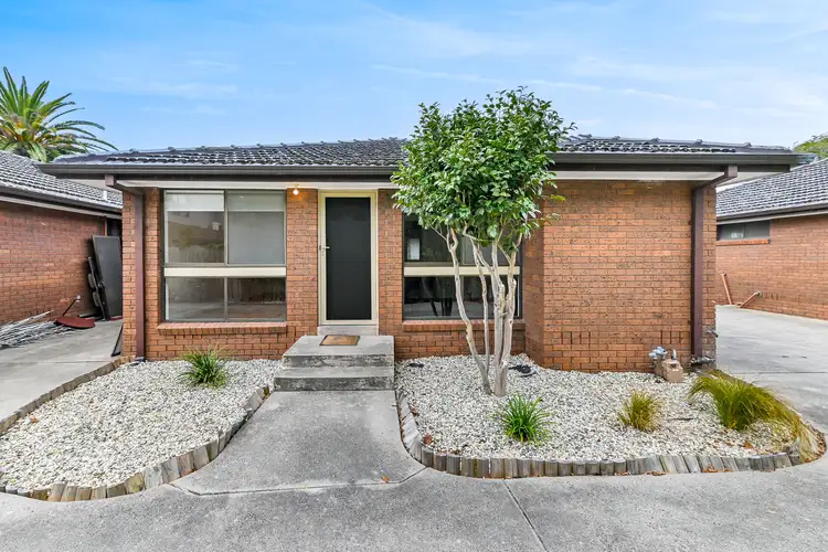 2/2 Shandeau Avenue, Clayton VIC 3168