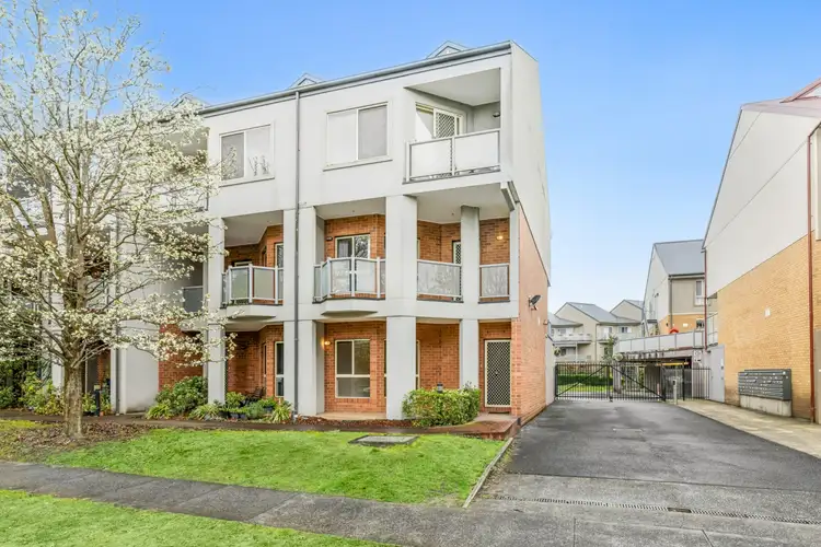75/13-15 Hewish Rd, Croydon VIC 3136