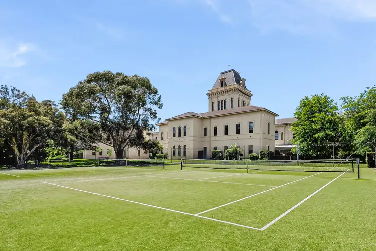 116 Wiltshire Drive, Kew VIC 3101