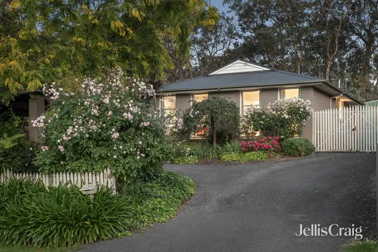 14 Finnigan Street, Research VIC 3095