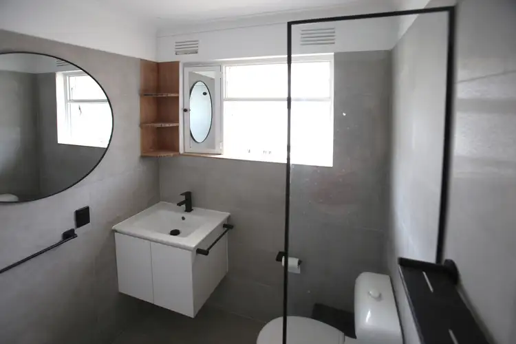 Fourth view of Homely apartment listing, 6/13A Lewisham Road, Windsor VIC 3181