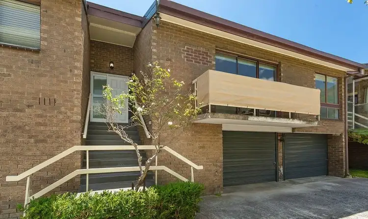 Second view of Homely unit listing, 2/98 Hawdon Street, Heidelberg VIC 3084