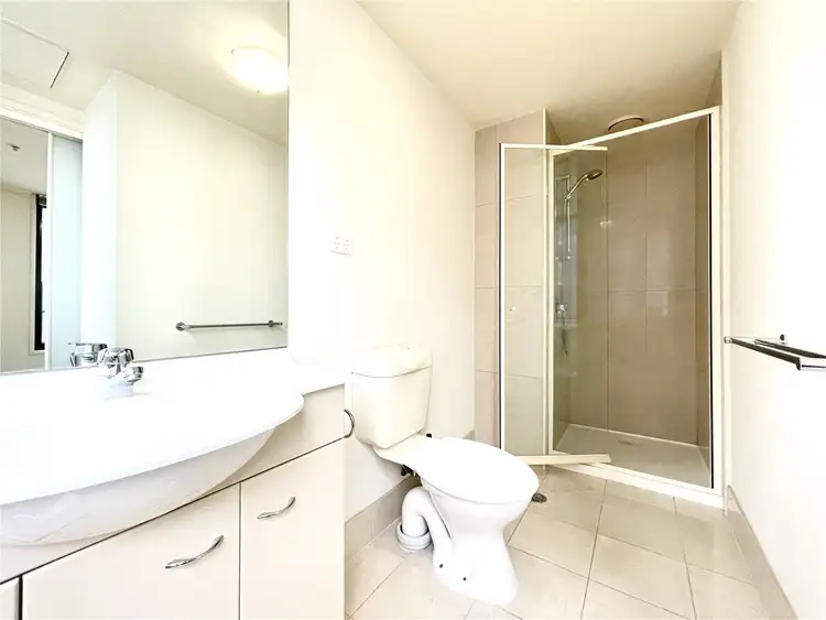 Fifth view of Homely apartment listing, 1708/163 City Road, Southbank VIC 3006