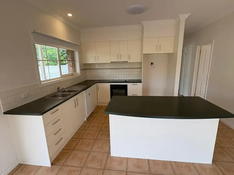 52 Ellen Road, Narre Warren South VIC 3805