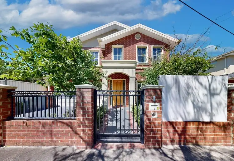 1/12 Neville Street, Carnegie VIC 3163