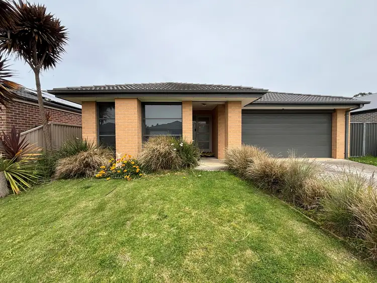 6 Dromana Street, Alfredton VIC 3350