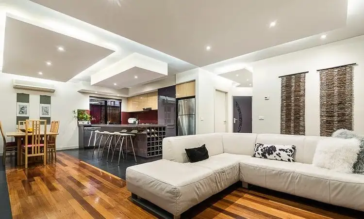 Second view of Homely unit listing, 2/7 Gordon Street, Bentleigh VIC 3204