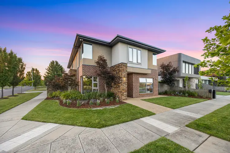 17 Prince of Wales Boulevard, Alfredton VIC 3350