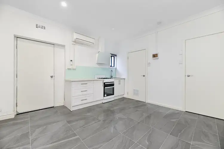 527 Warrigal Road
