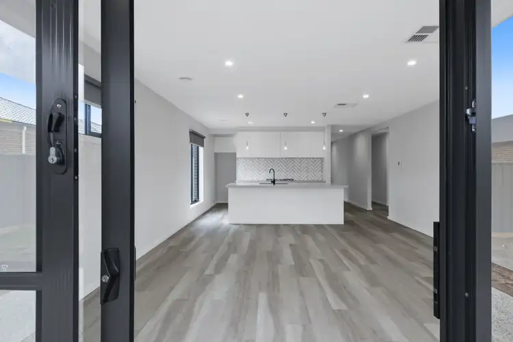 Fourth view of Homely house listing, 10 Zircon Street, Alfredton VIC 3350