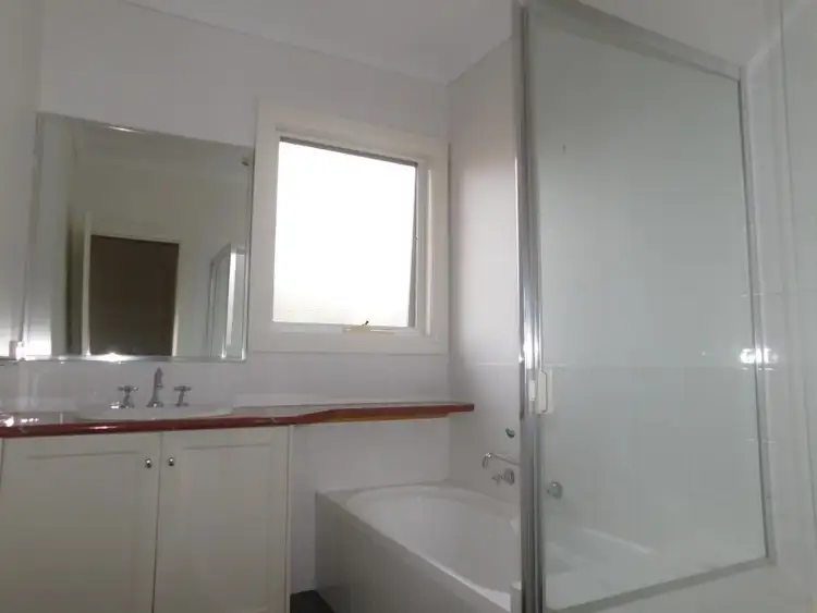 Fifth view of Homely house listing, 2/24 Ormond Road, Eaglemont VIC 3084